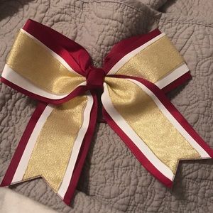 Cheer bow